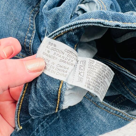 NOT FOR SALE    UNIONBAY Women's Mid Rise Vintage Peg Jeans Size 11 Medium Blue - Picture 4 of 11